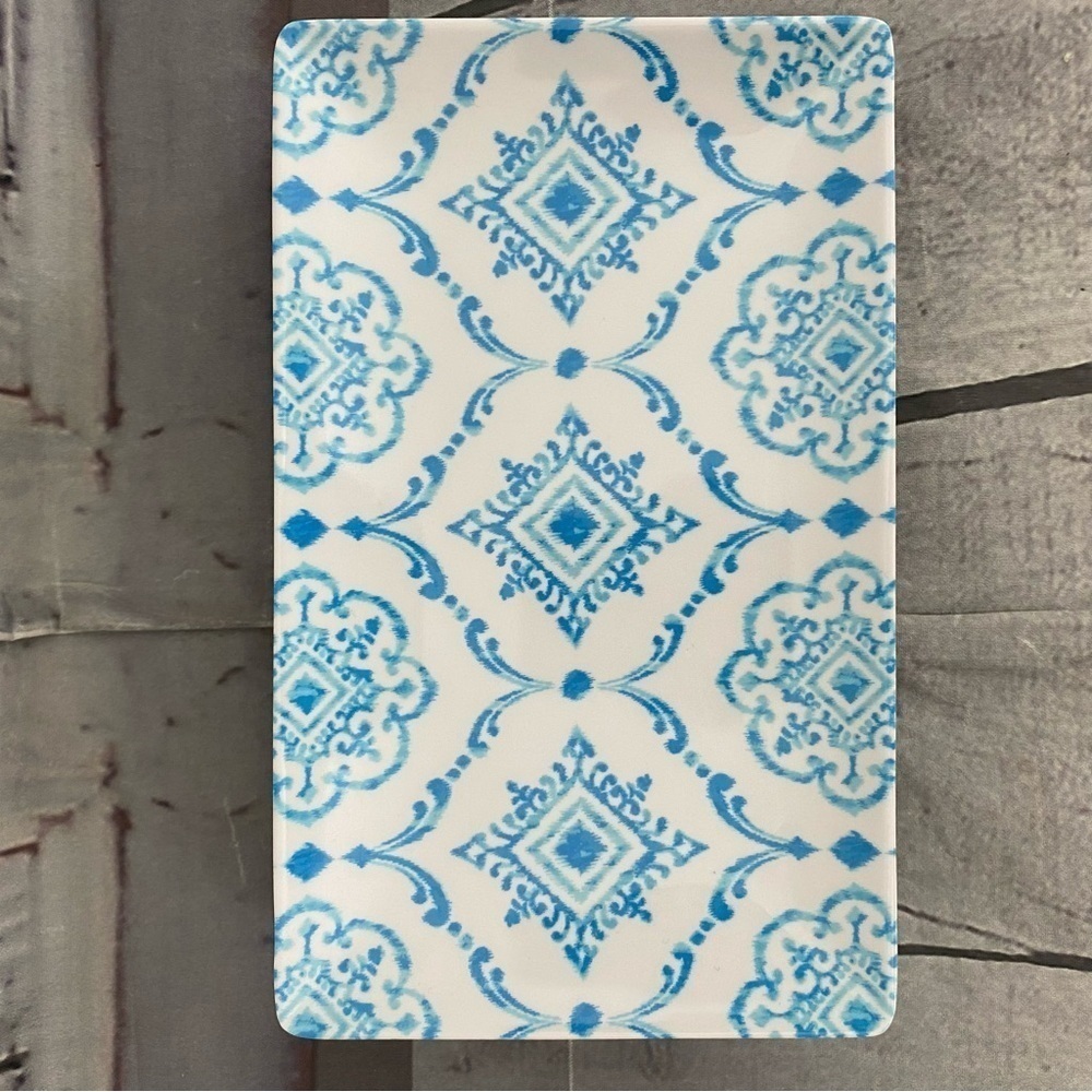Artistic Accents Plates Blue White Rectangle Small Dessert Plastic Set of 6 - Picture 2 of 7